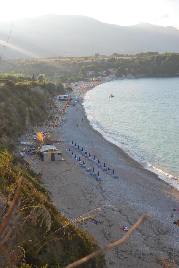Casa Vacanze La Terrazza Sul Golfo كاستيلاّماري ديل غو المظهر الخارجي الصورة